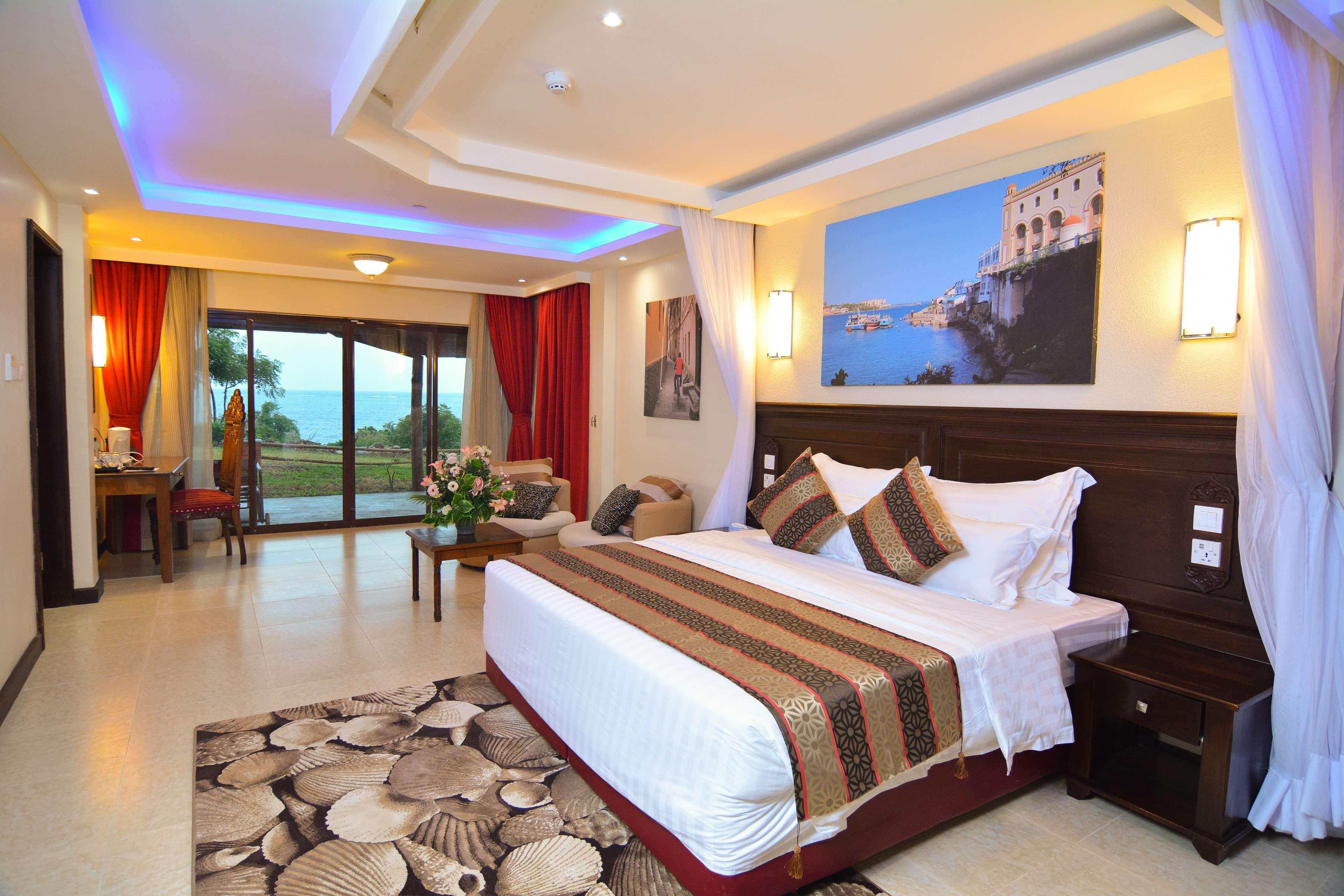 Prideinn Paradise Beach Resort & Spa Mombaça Exterior foto A bedroom at the hotel