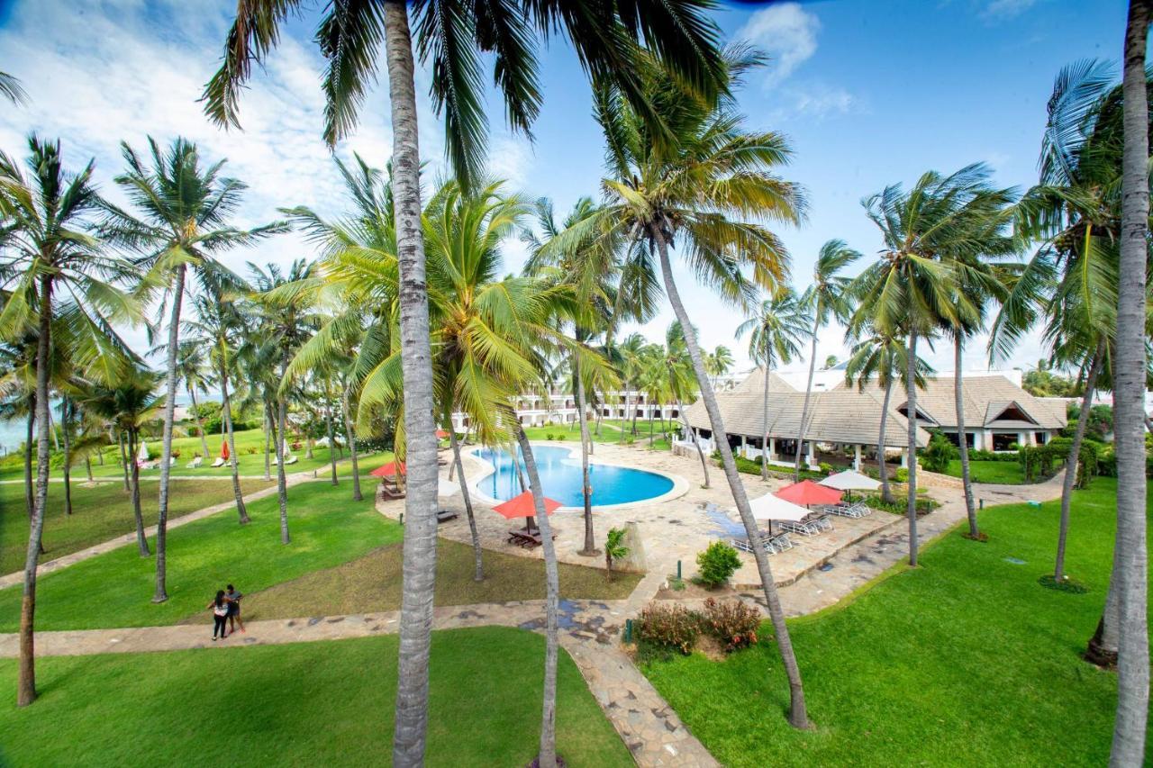 Prideinn Paradise Beach Resort & Spa Mombaça Exterior foto The Palm Resort